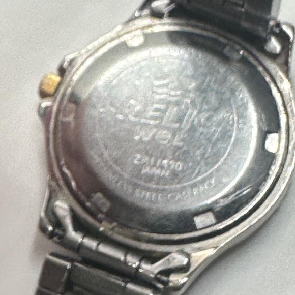 Women’s Relic Wet Model 2R1140 30mm Stainless Steel Divers Style Watch - Picture 4 of 8